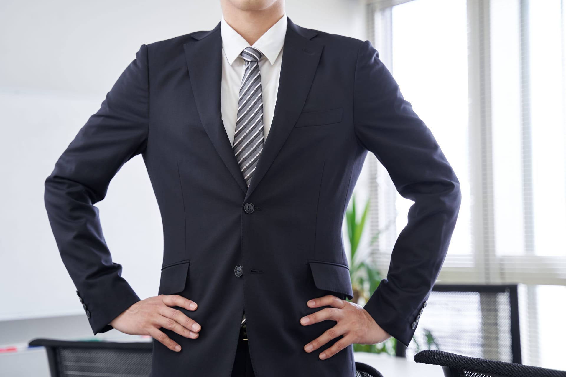 a-japanese-male-businessman-waits-in-a-conference-2025-03-13-23-38-50-utc (1)